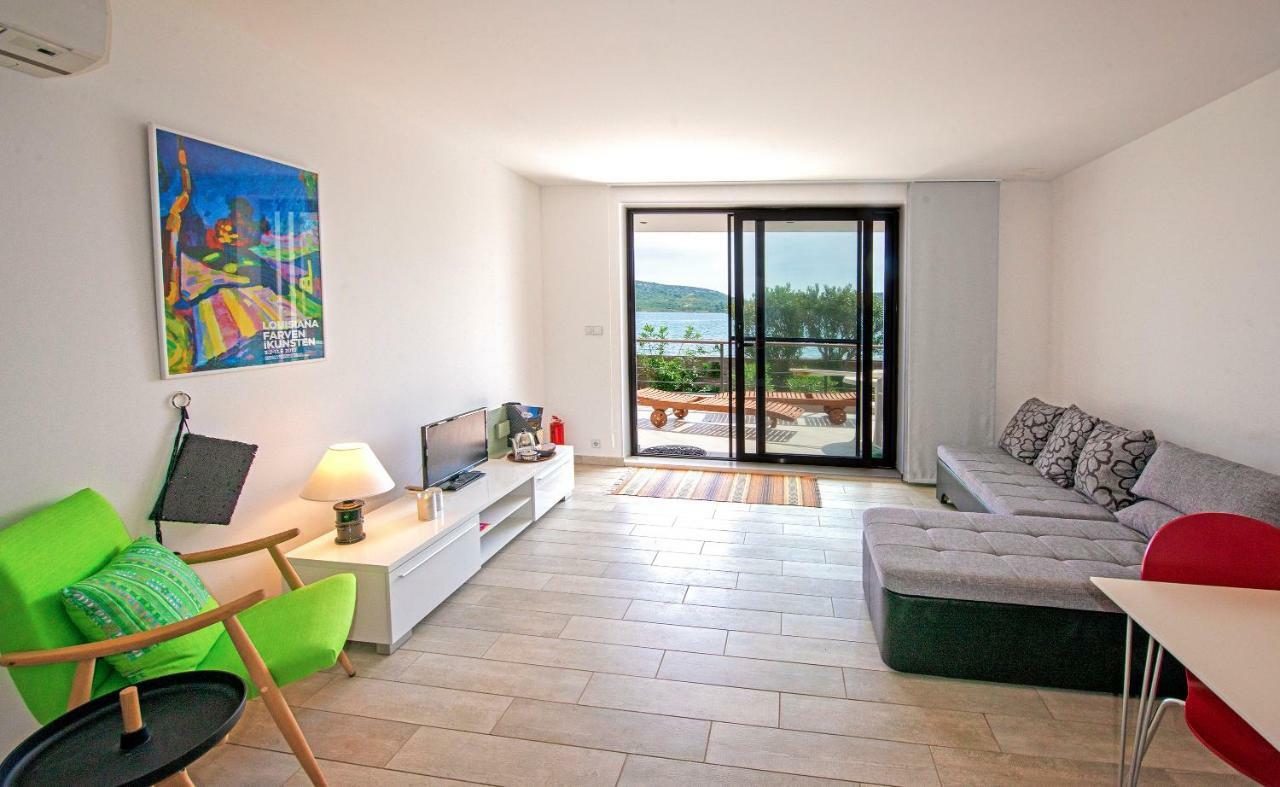 Apartamento Midavkl Pirovac Exterior foto